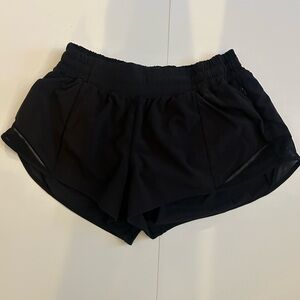 Lululemon Hotty Hot Shorts size 4 black